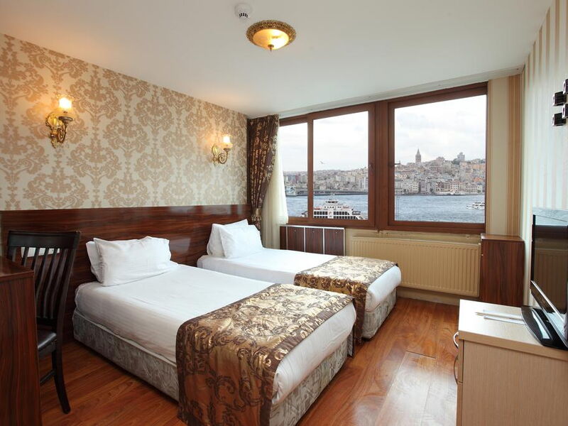 Golden Horn Istanbul 241914