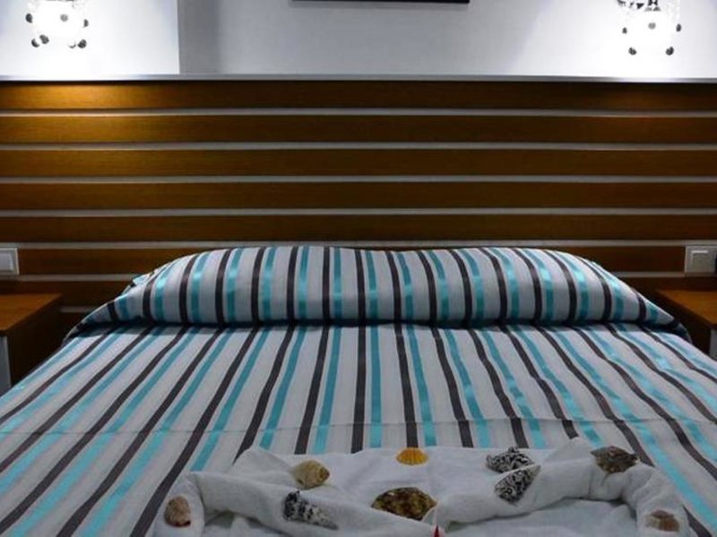 Golden Life Blue Green Residence 275894