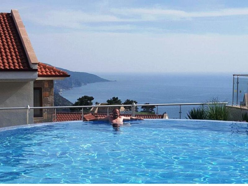 Golden Life Heights Deluxe Suit Hotel 278347