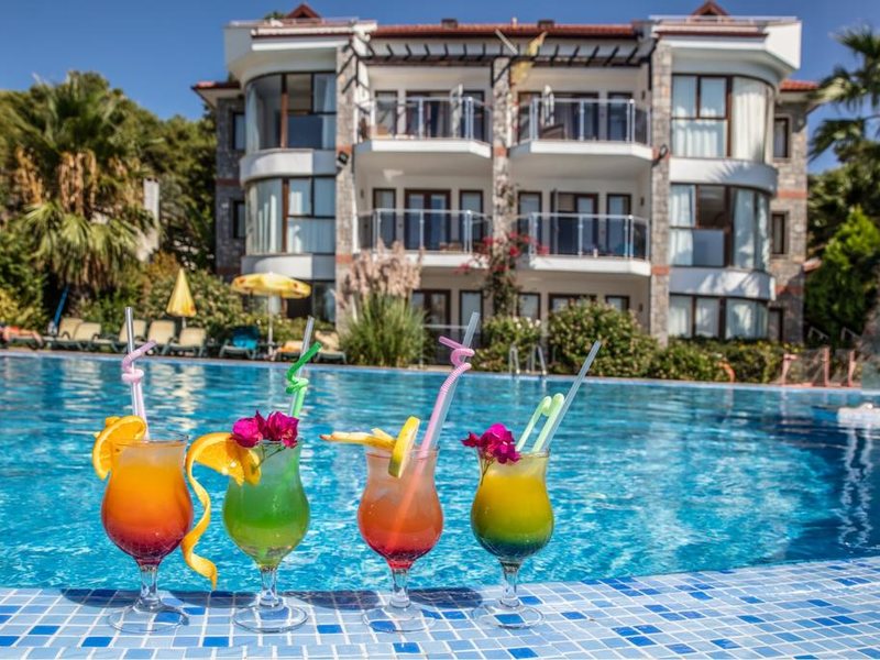 Golden Life Heights Deluxe Suit Hotel 278351