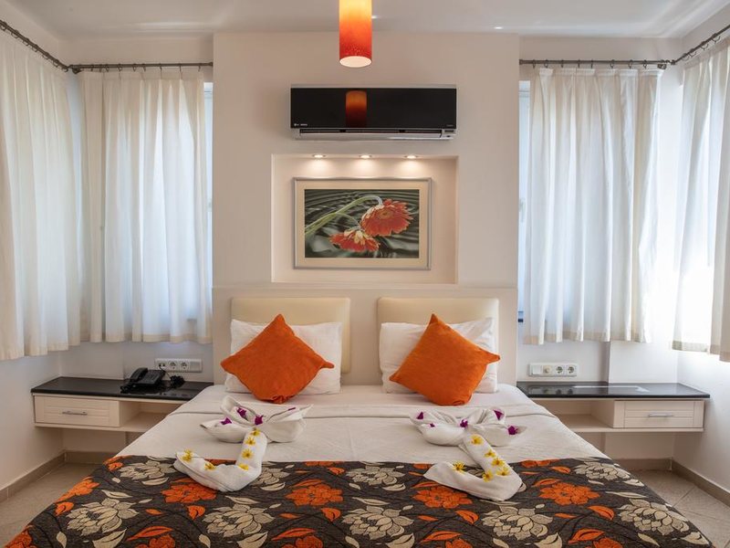 Golden Life Heights Deluxe Suit Hotel 278354