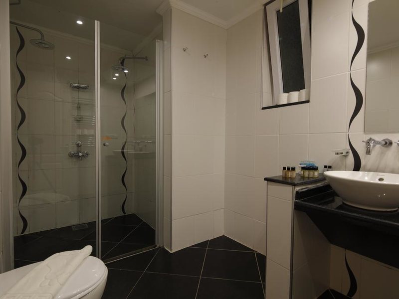 Golden Life Heights Deluxe Suit Hotel 278359