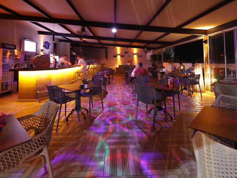 Golden Life Heights Deluxe Suit Hotel 278361