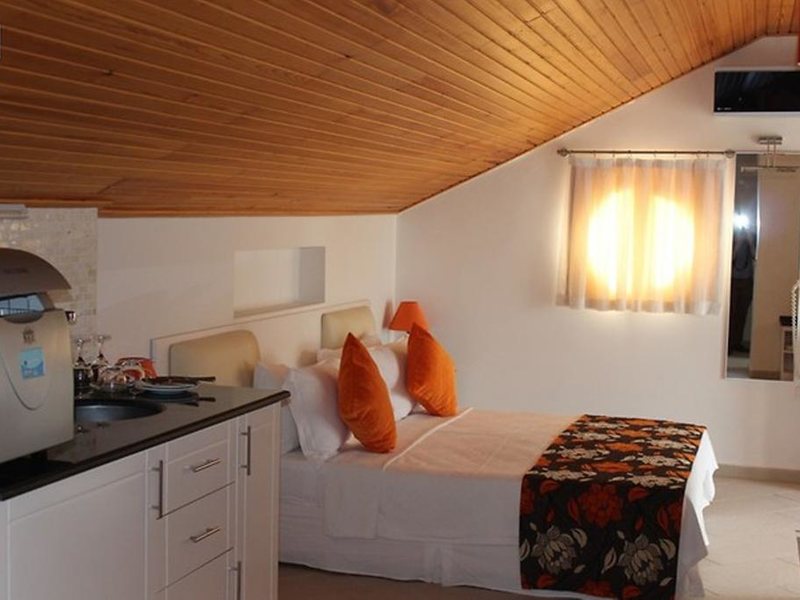 Golden Life Heights Deluxe Suit Hotel 278366