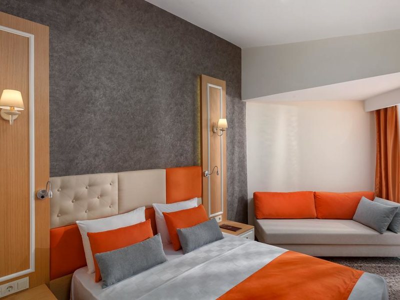 Golden Orange Hotel 303187