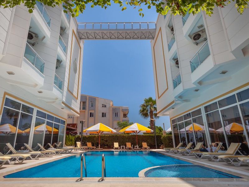 Golden Orange Hotel 303202