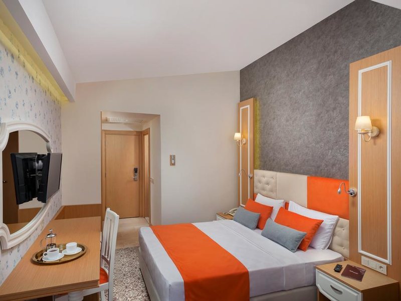 Golden Orange Hotel 303213