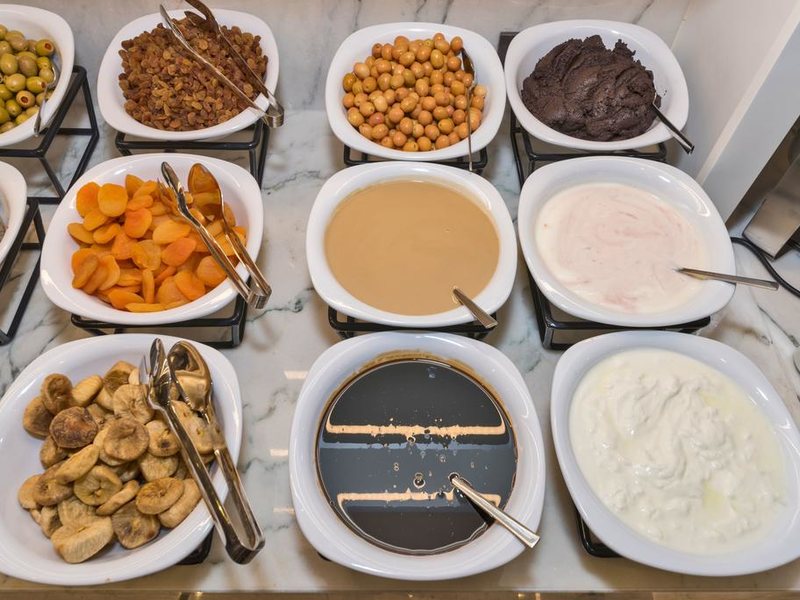 Golden Royal Hotel 271841