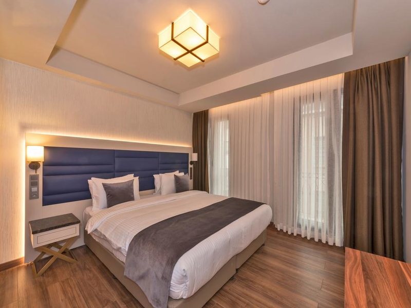 Golden Royal Hotel 271846