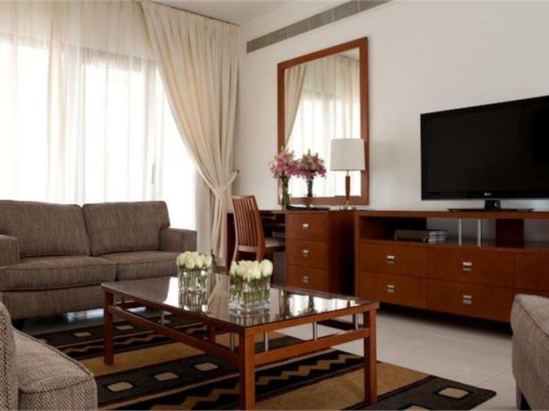 Golden Sands 10 Hotel Apartments 300296