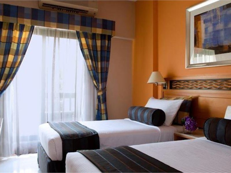 Golden Sands 10 Hotel Apartments 300301