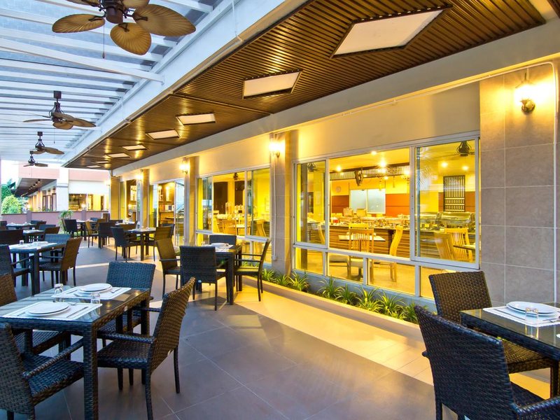 Golden Sea Pattaya 199637