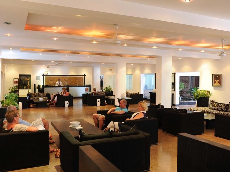 Golden Star Beach Hotel  107575