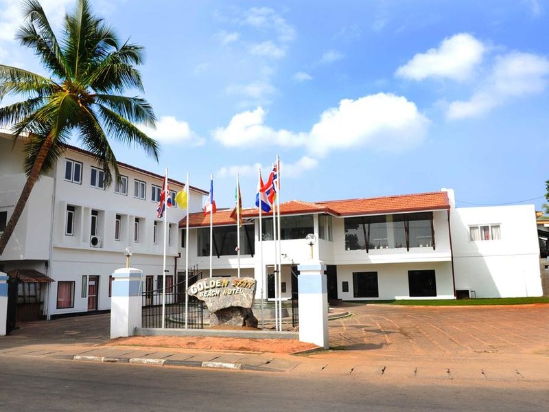 Golden Star Beach Hotel  107576