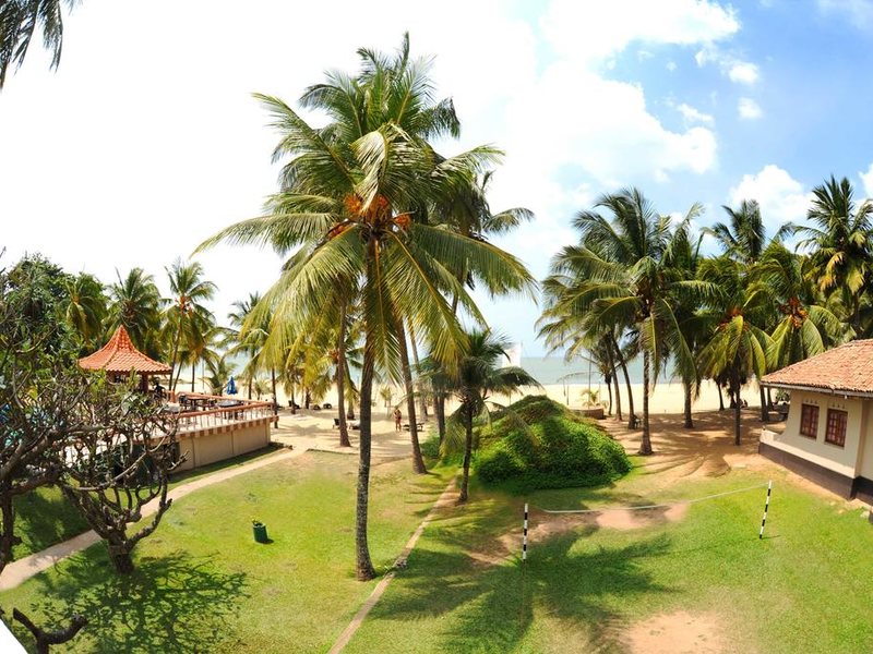 Golden Star Beach Hotel  107581