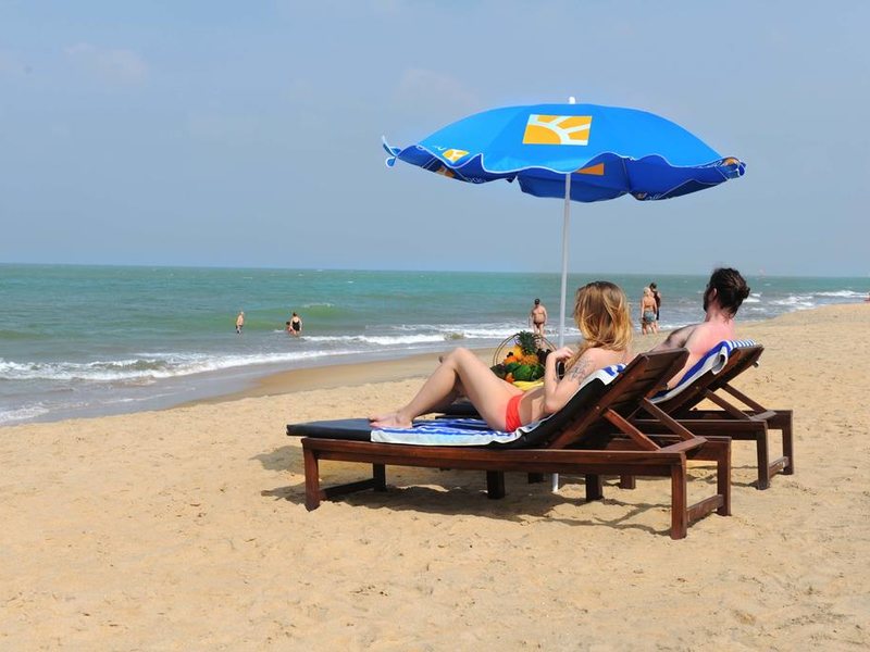 Golden Star Beach Hotel  107588