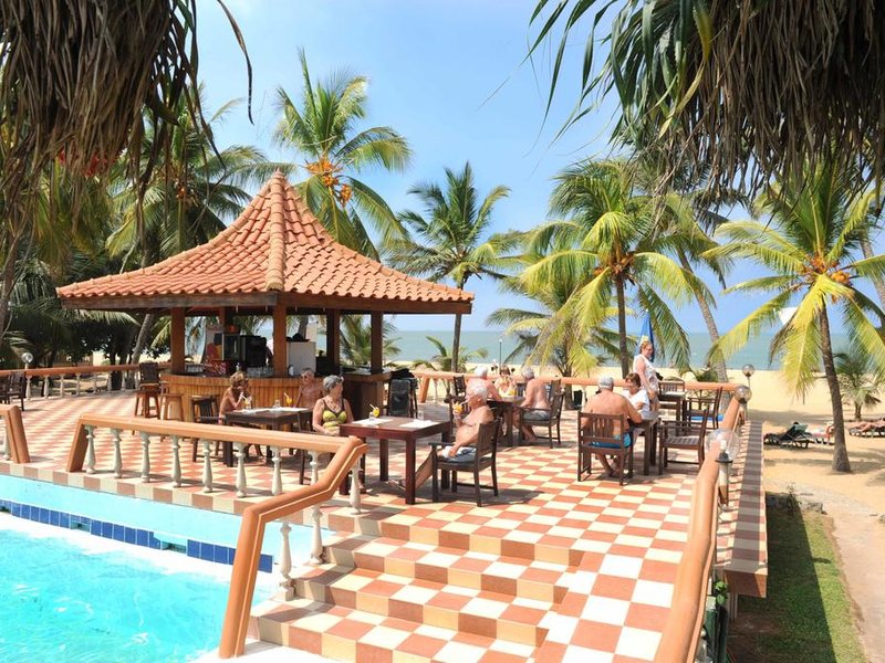 Golden Star Beach Hotel  107589