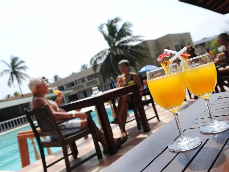 Golden Star Beach Hotel  107590