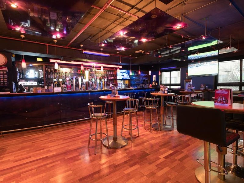 Golden Tulip Al Barsha 275404