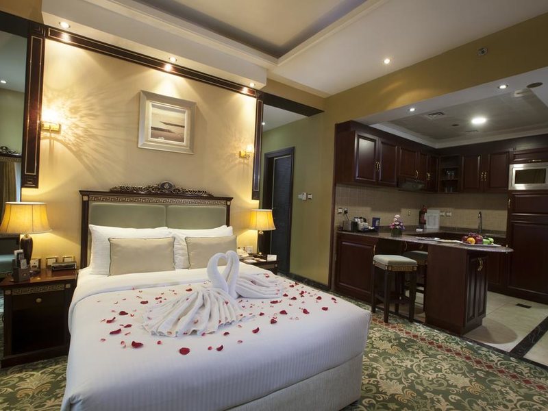 Golden Tulip Al Thanyah Hotel Apartment 193135