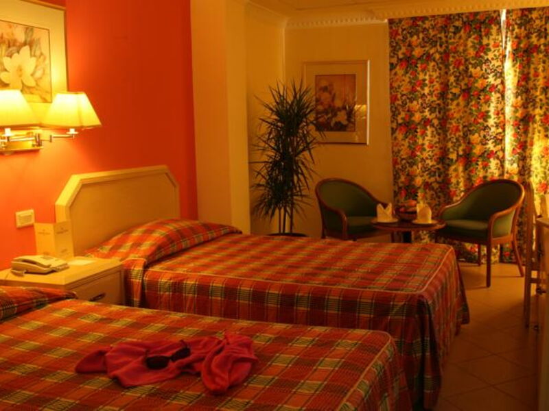 Golden Tulip Aqaba 120018