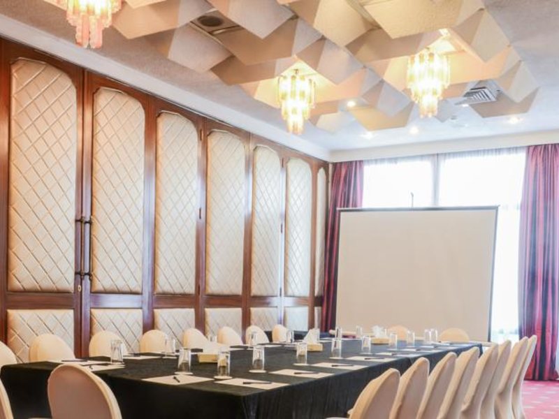 Golden Tulip Flamenco 146835