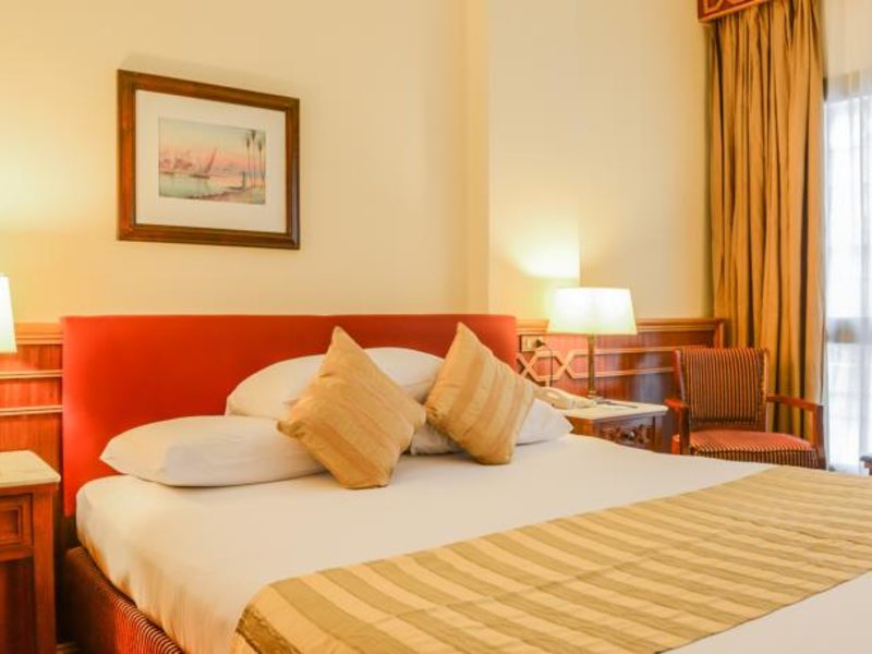 Golden Tulip Flamenco 146842