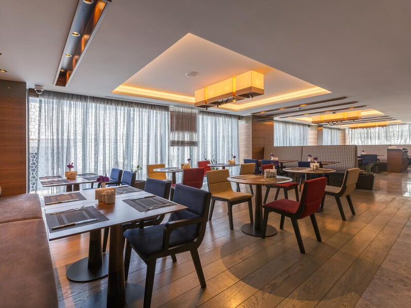 Golden Tulip Istanbul Bayrampasa 274960