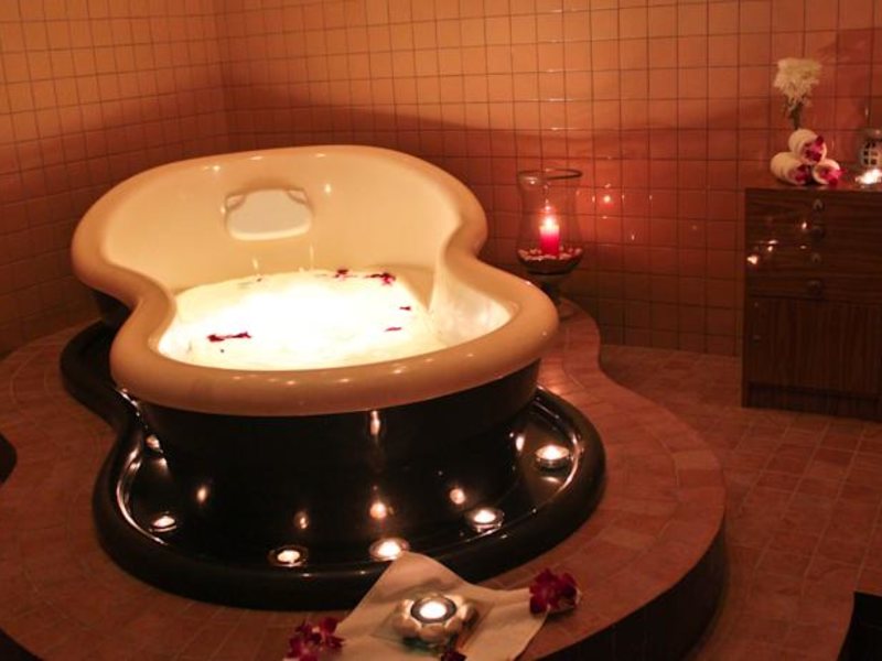 Golden Tulip Khatt Springs Resort & Spa 60996