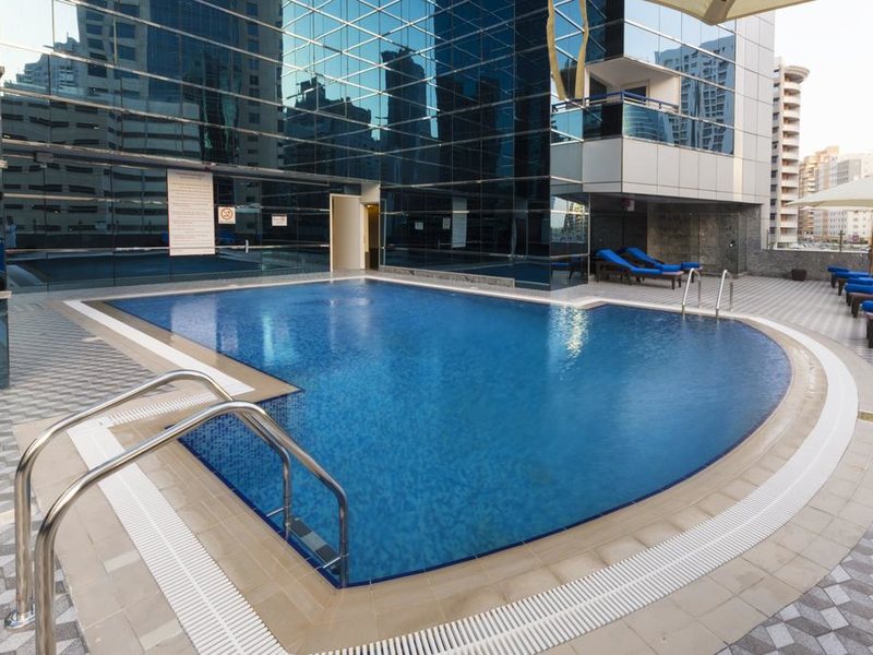 Golden Tulip Media Hotel 270428