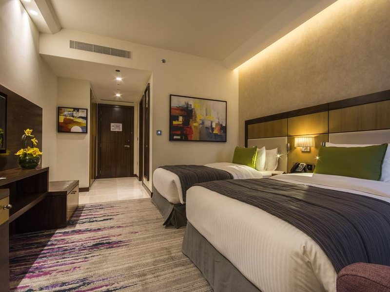 Golden Tulip Media Hotel 270432