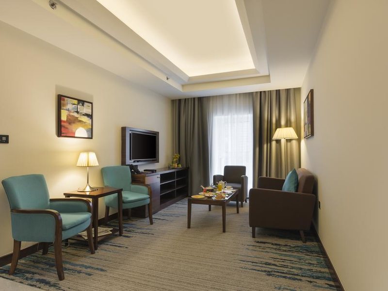 Golden Tulip Media Hotel 270436