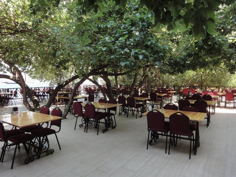 Golmar Beach Hotel  279927