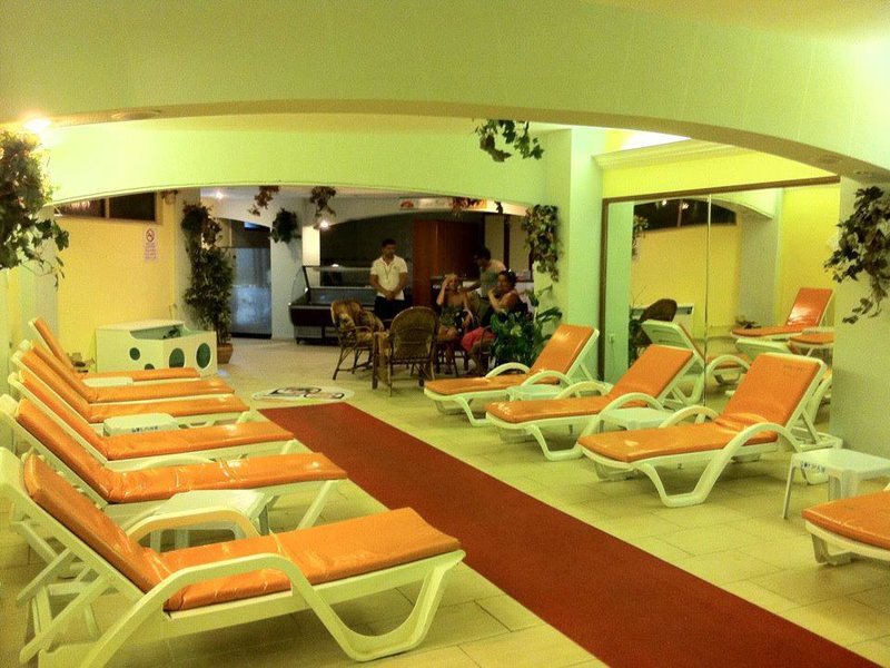 Golmar Beach Hotel  279941