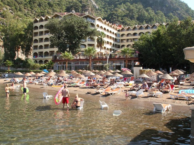 Golmar Beach Hotel  279947