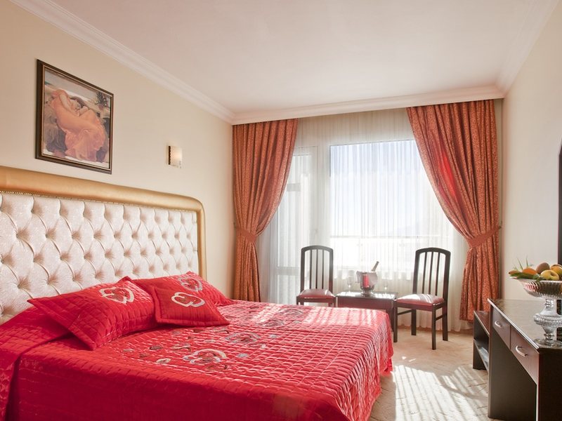 Grand Adonis Hotel 75420