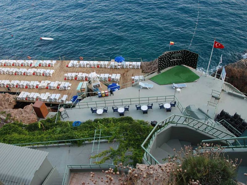 Grand Adonis Hotel 75431