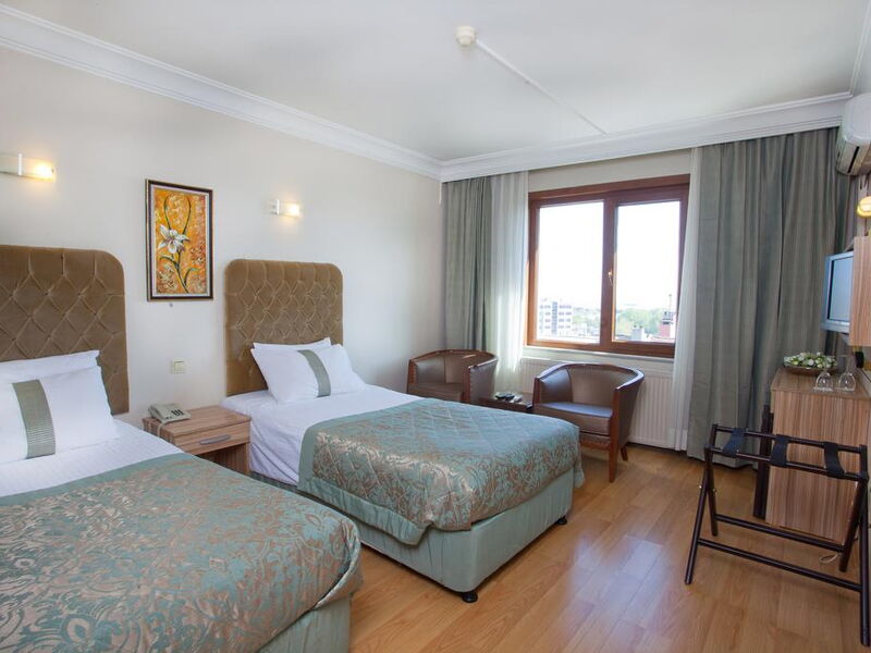 Grand Ant Hotel 241956