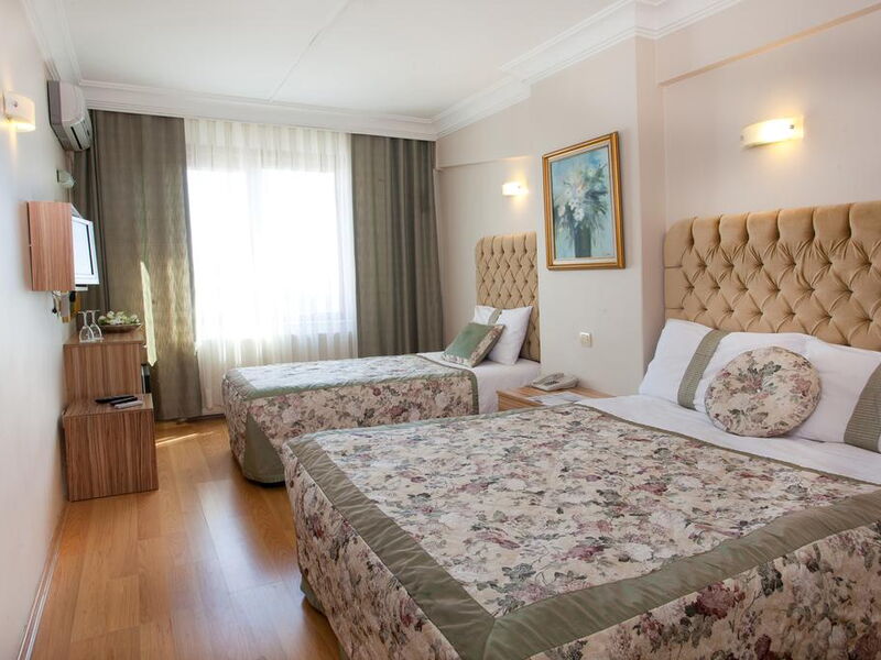 Grand Ant Hotel 241963