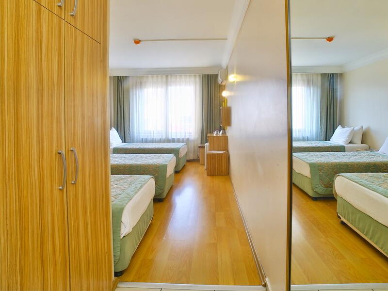 Grand Ant Hotel 295152