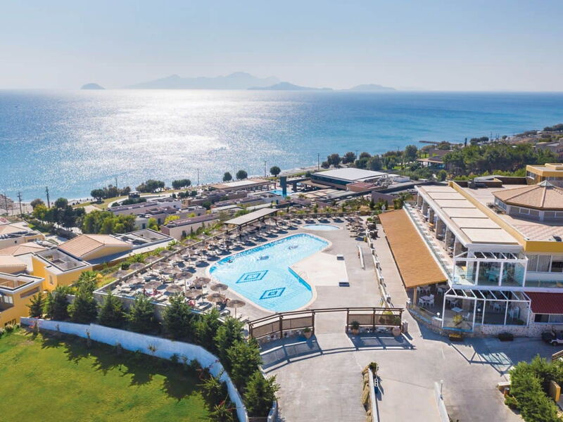 Grand Blue Beach Hotel 327542