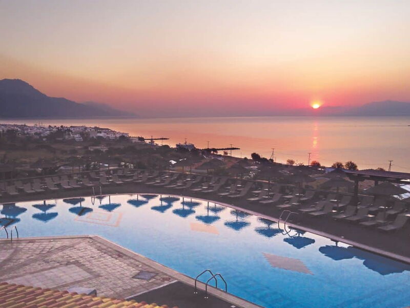 Grand Blue Beach Hotel 327552