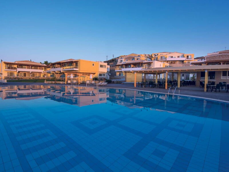 Grand Blue Beach Hotel 327559