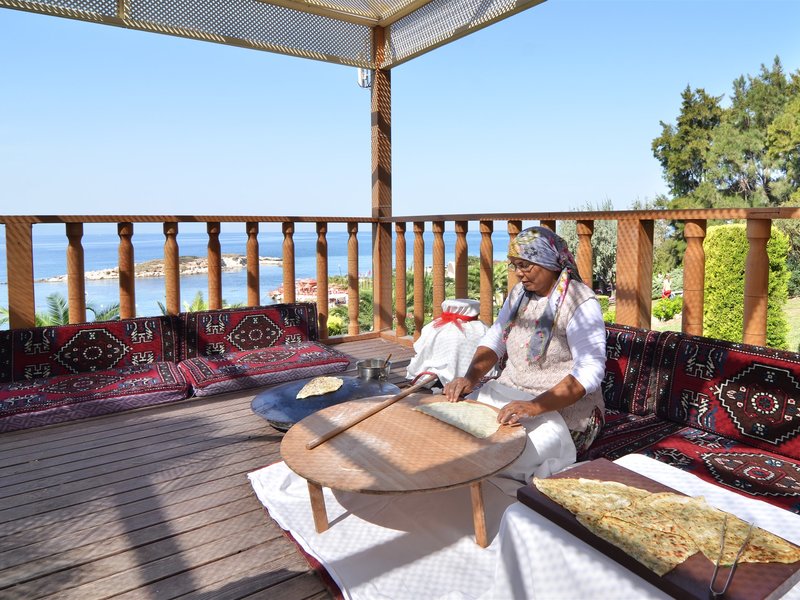 Grand Blue Sky 75501