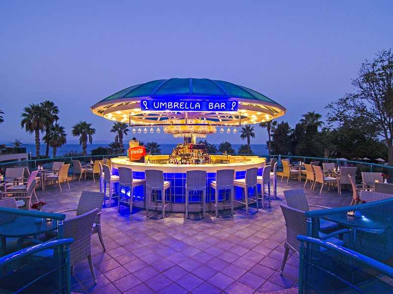 Grand Blue Sky 75517