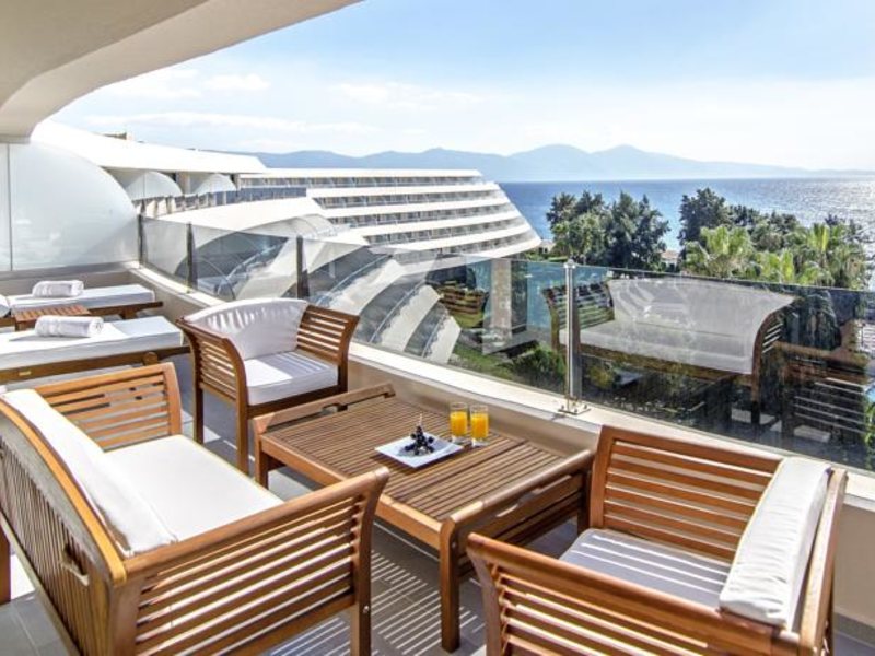 Grand Blue Sky 75531