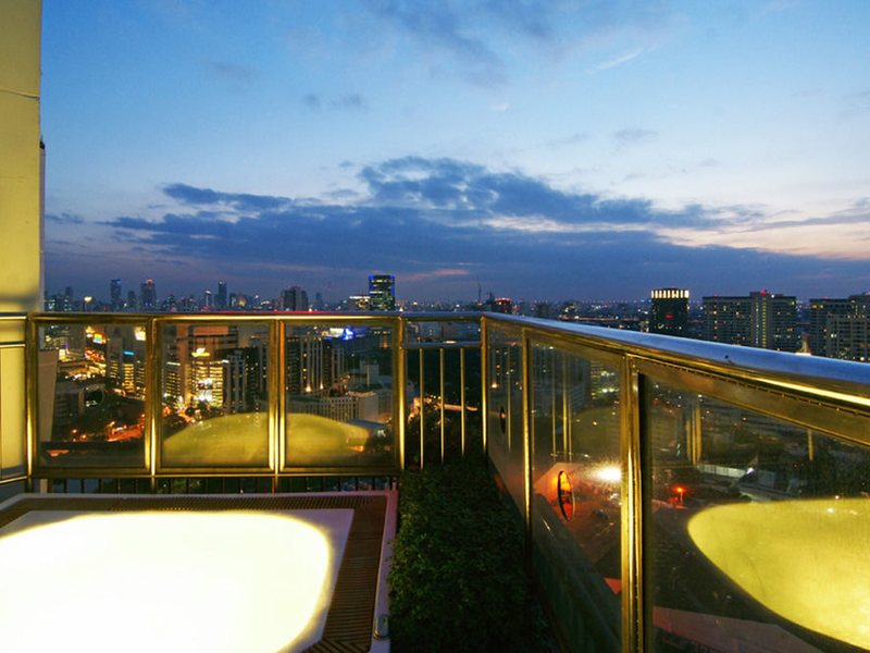 Grand Diamond Suites Hotel 152020