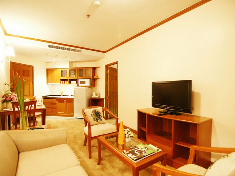 Grand Diamond Suites Hotel 152044