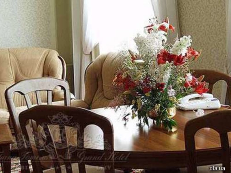Grand Hotel 12410