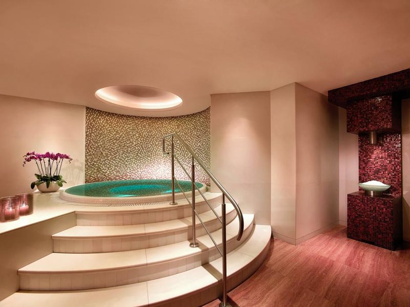 Grand Hyatt Residence 300859